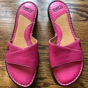 BORN brand pretty in pink sandals!